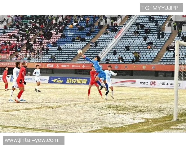 足球巨星风采登场 赛场内外精彩纷呈 全民热血沸腾的足球盛宴即将开启